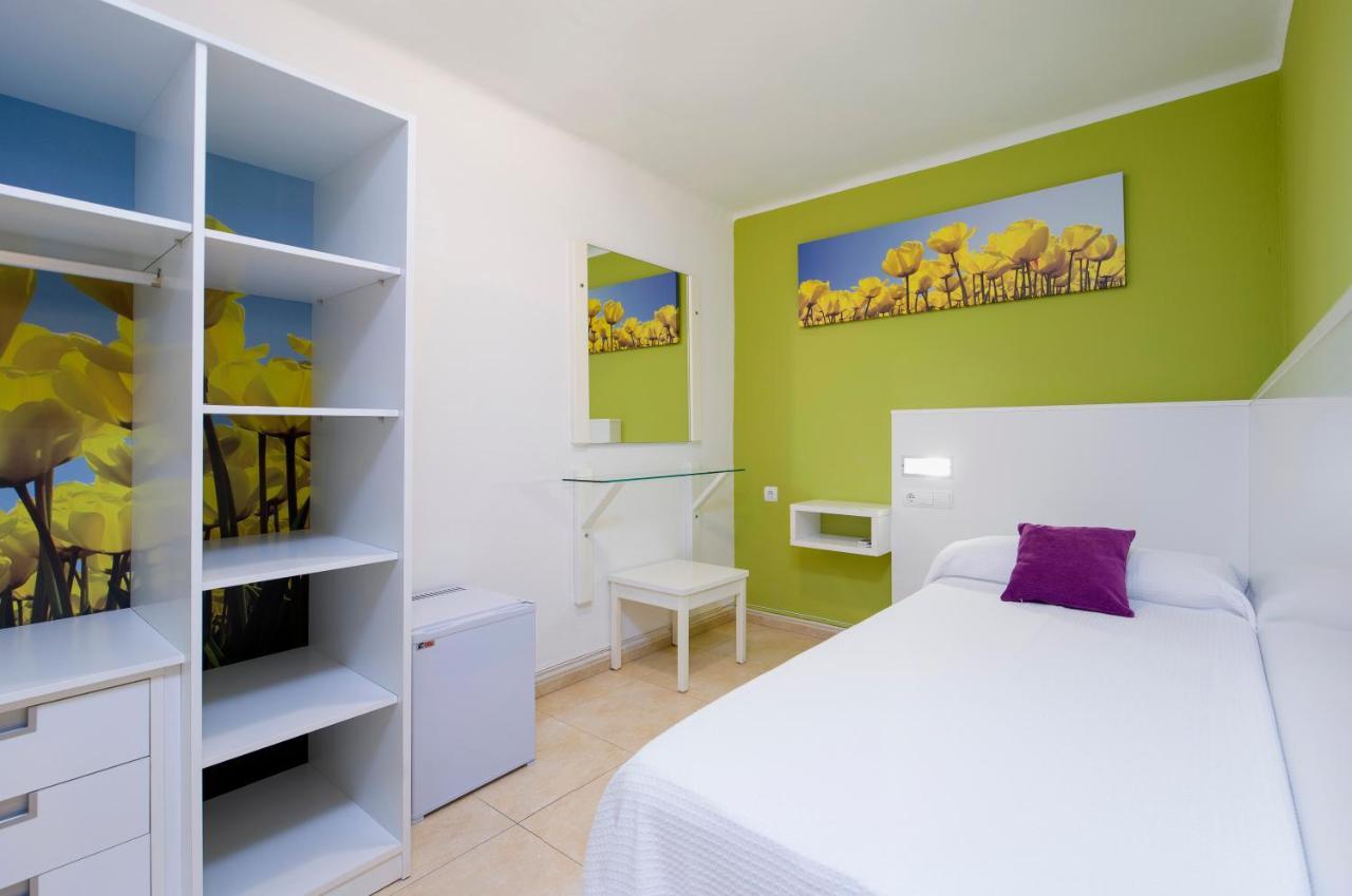 Hostal Costa Blanca Ibiza Town Exterior photo