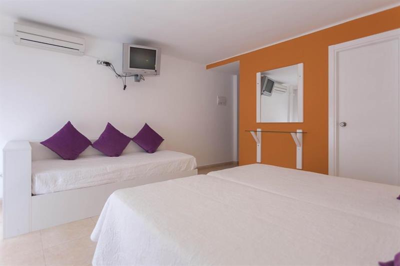 Hostal Costa Blanca Ibiza Town Exterior photo